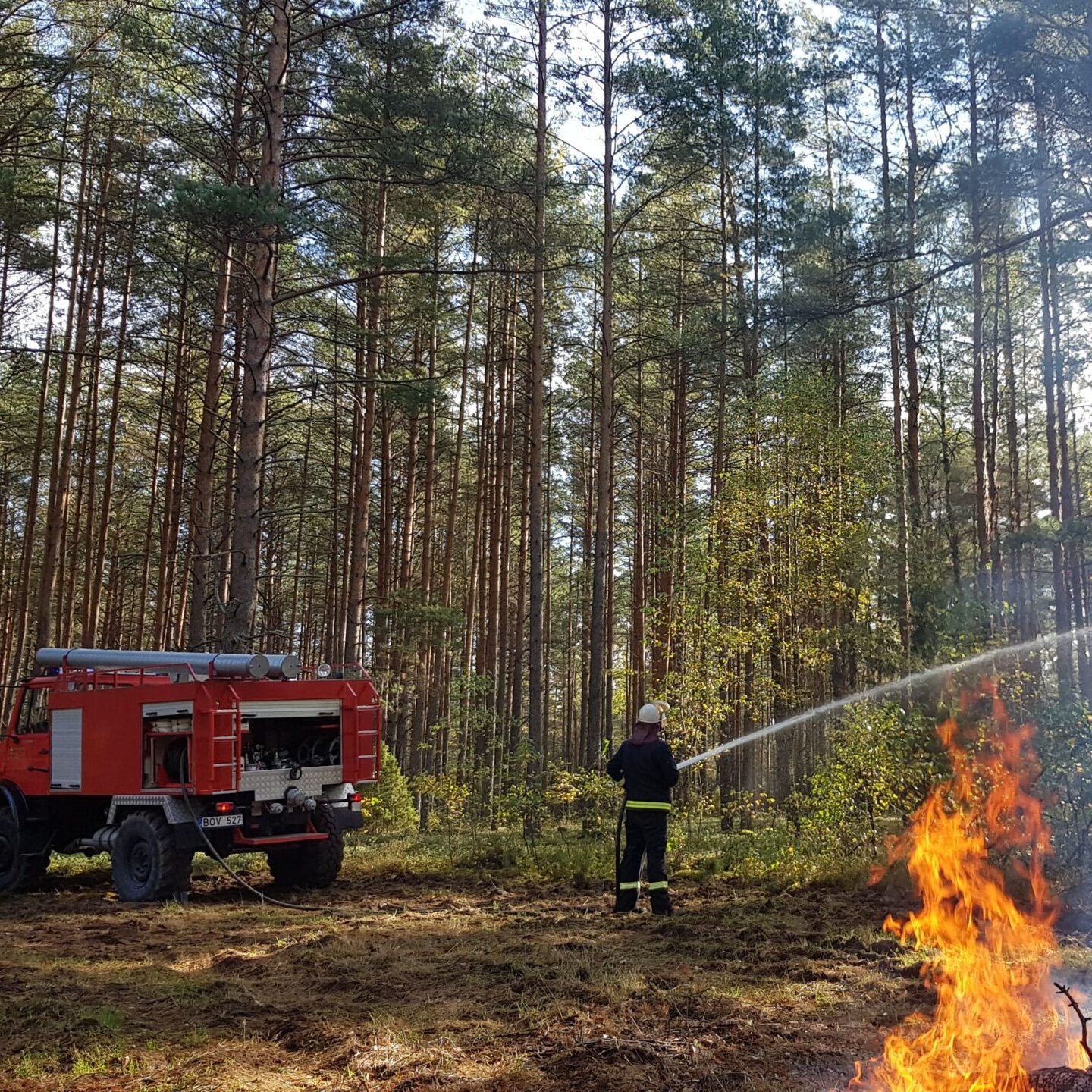 Pavasariniams gaisrams užkardyti – prevenciniai miškininkų reidai