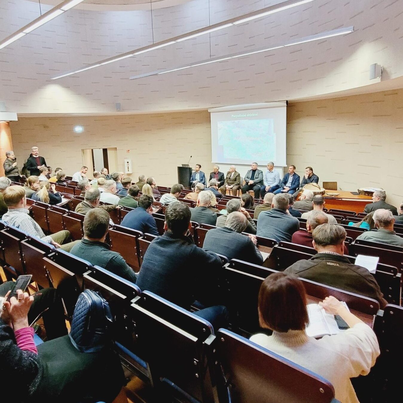 Konferencija „Artimas gamtai miškininkavimas Lietuvos pušynuose: mokslinis iššūkis ir perspektyvos“