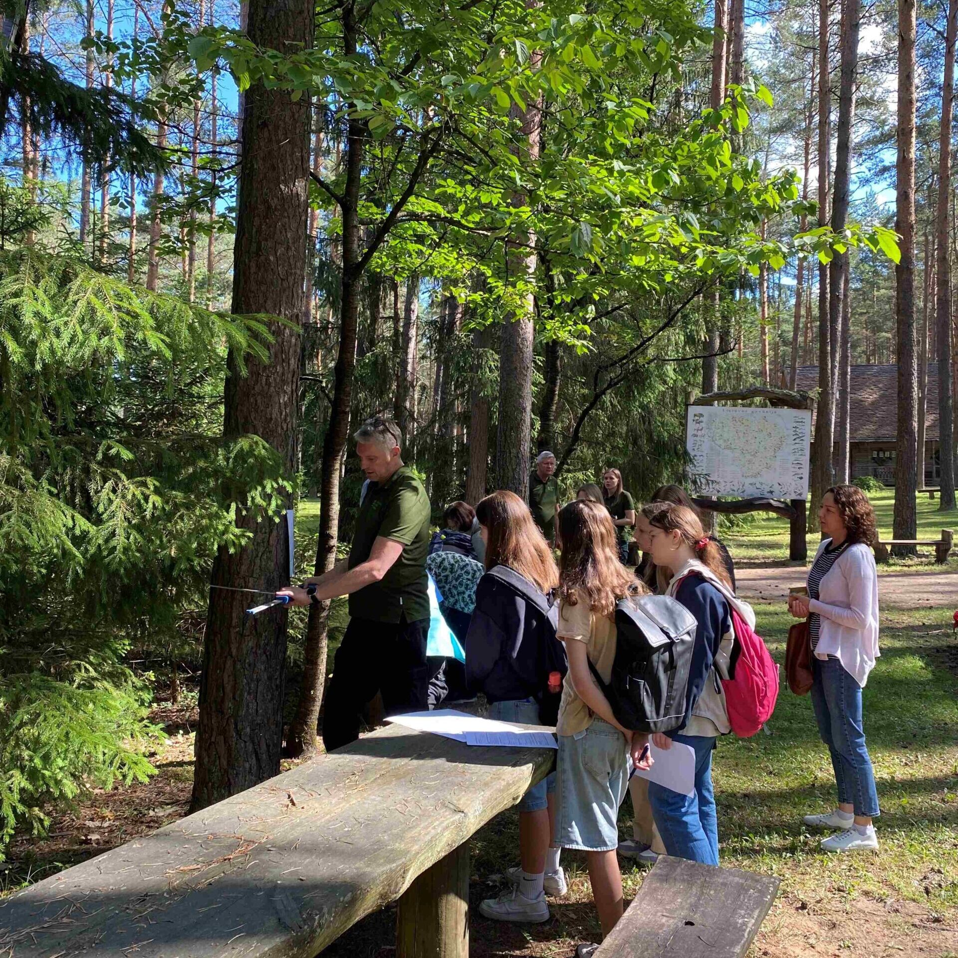 STEAM  diena su miškininkais – „Kaip užauginti medelį?“