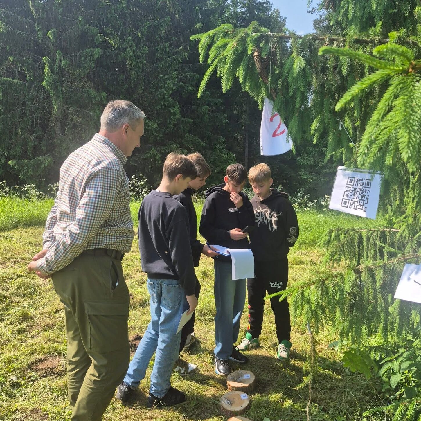 Unikalus miško pažinimas – visuose Valstybinių miškų urėdijos regioniniuose padaliniuose vyko interaktyvi miško diena